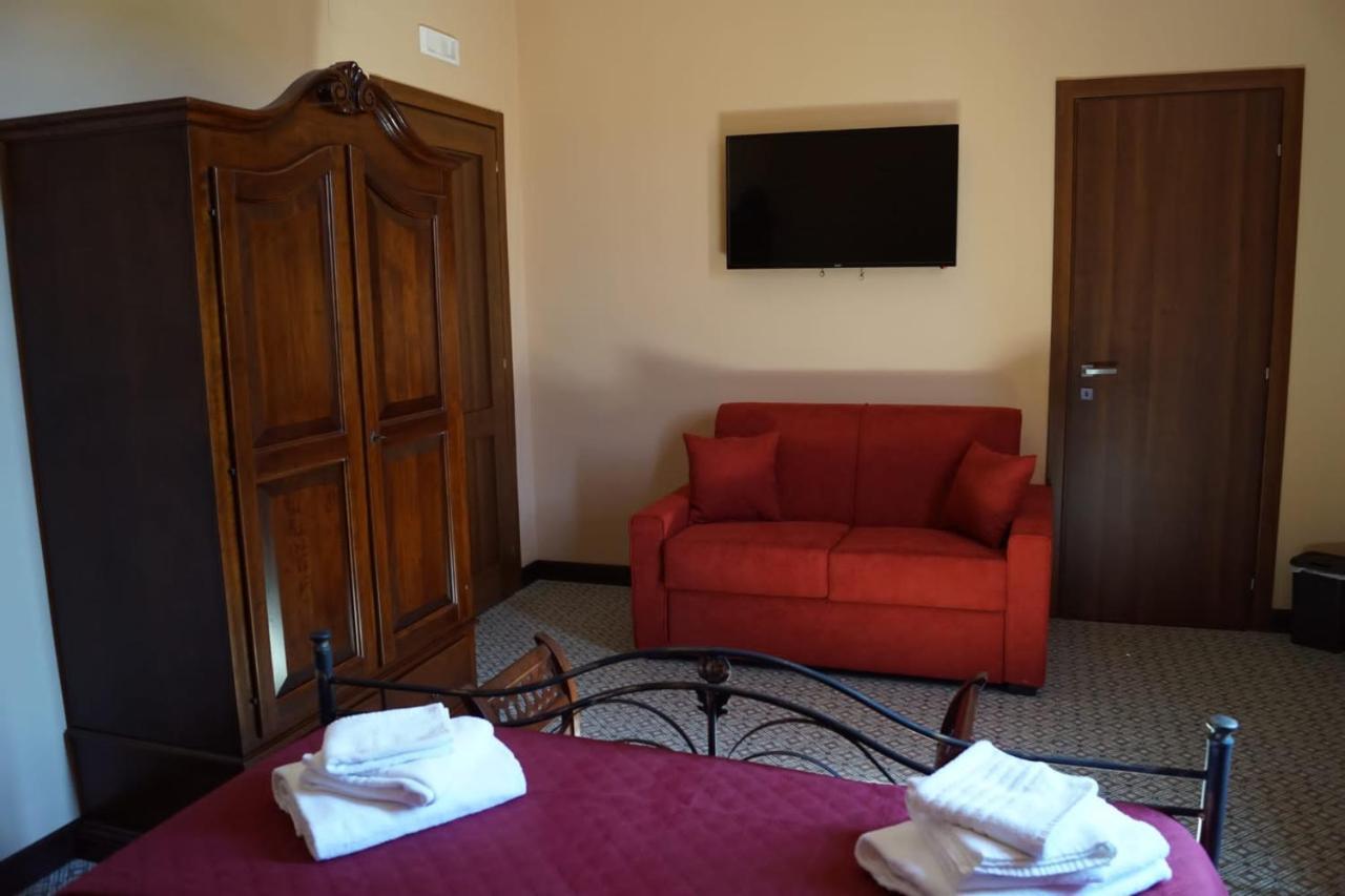 Bed and Breakfast La Stazione П'яцца-Армерина Екстер'єр фото